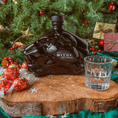 Load image into Gallery viewer, Degustación de Mezcal Mitre con chocolates Lindor - Perfecta combinación de sabores artesanales