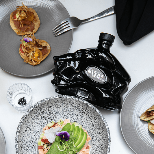 Mezcal Mitre Espadín junto a premios y reconocimientos internacionales